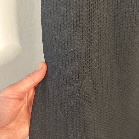 Pure Amici Cowl Neck Quilted Dress - Picture 4 of 6